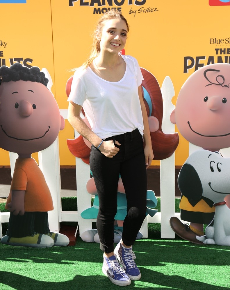 Heather Russell Picture 1 The Premiere of The Peanuts Movie