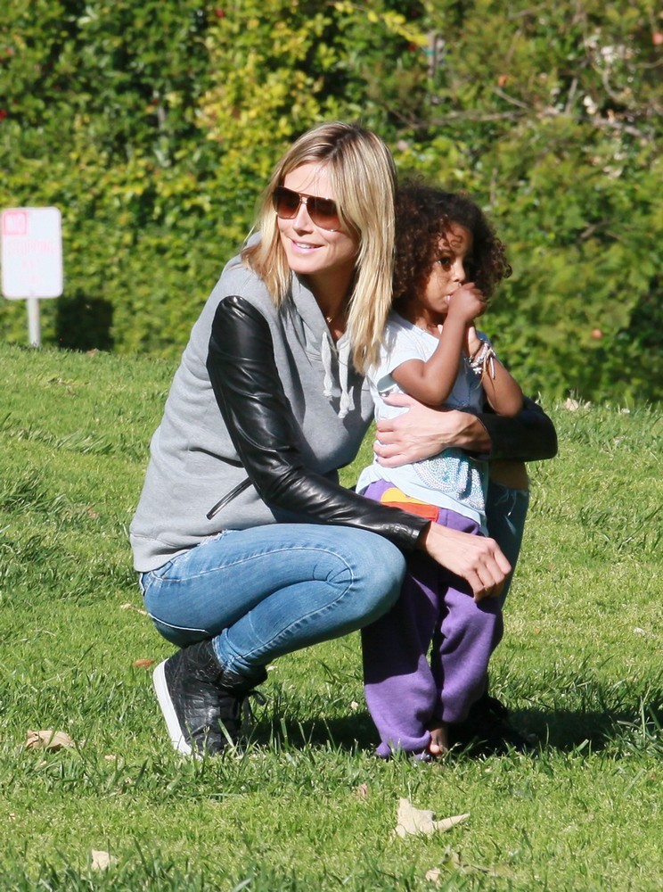 Heidi Klum;Lou Sulola Samuel;<br>Heidi Klum on A Family Day Out