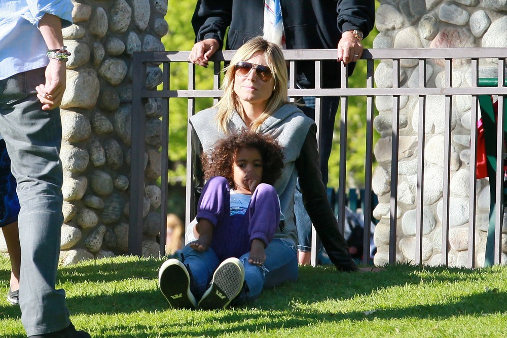 Heidi Klum;Lou Sulola Samuel;<br>Heidi Klum on A Family Day Out