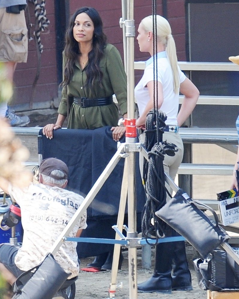 Rosario Dawson;Katherine Heigl;<br>Filming Scenes at A Horse Ranch for Movie Unforgettable