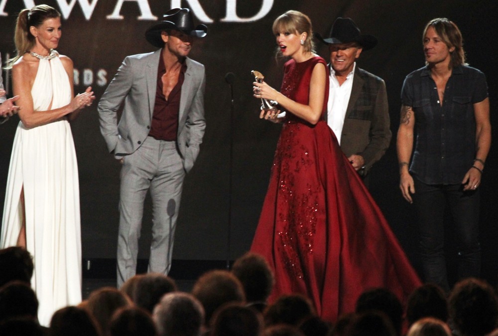Faith Hill;Tim McGraw;Taylor Swift;George Strait;Keith Urban;<br>47th Annual CMA Awards - Show