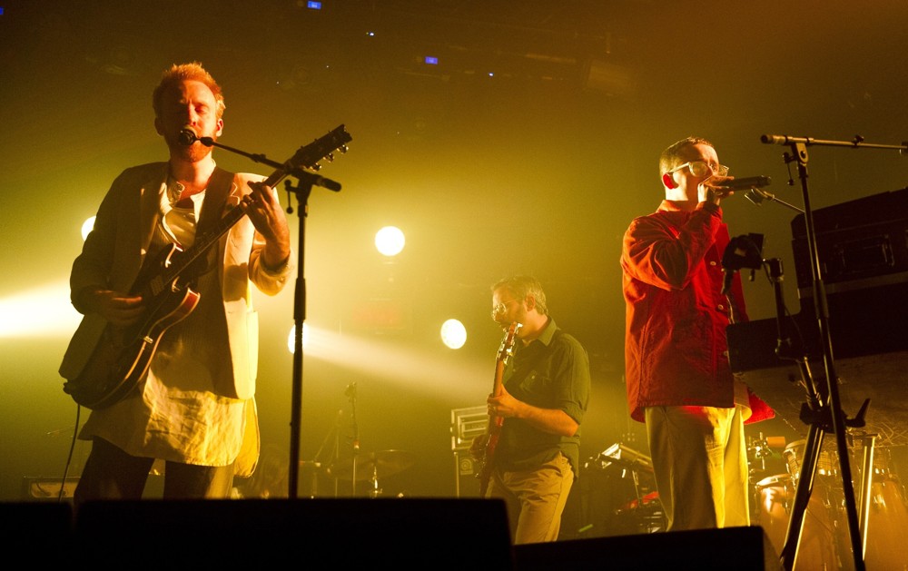 Hot Chip;<br>Hot Chip Perform
