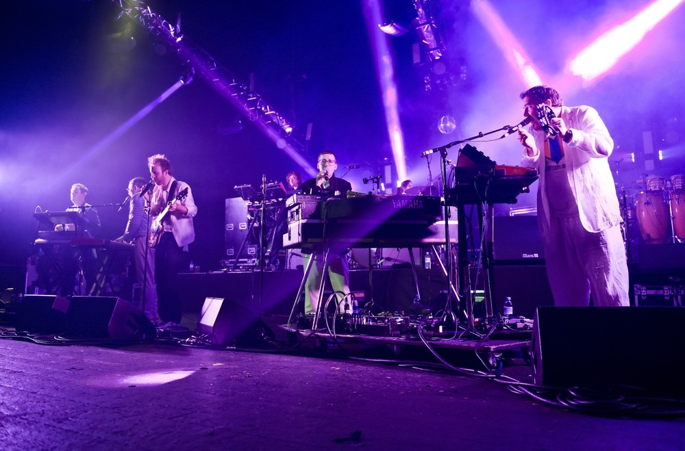 Hot Chip Picture 13 - Hot Chip Performing Live