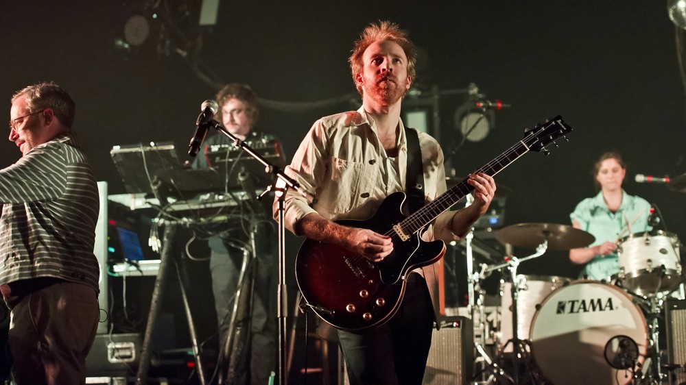 Hot Chip;<br>Hot Chip Performing Live