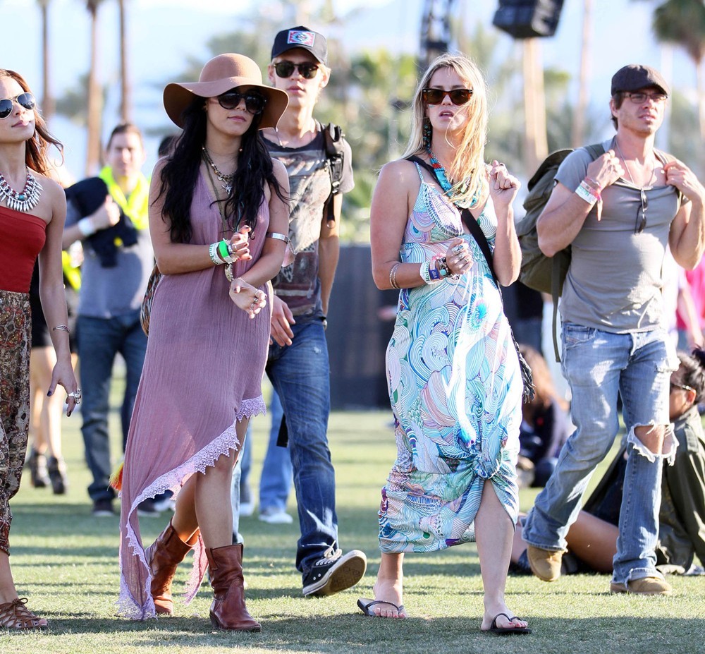Vanessa Hudgens;Austin Butler;<br>Celebrities at The 2012 Coachella Valley Music and Arts Festival - Day 2