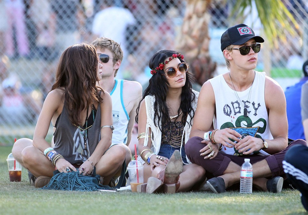 Vanessa Hudgens;Austin Butler;<br>Celebrities at The 2012 Coachella Valley Music and Arts Festival - Day 3
