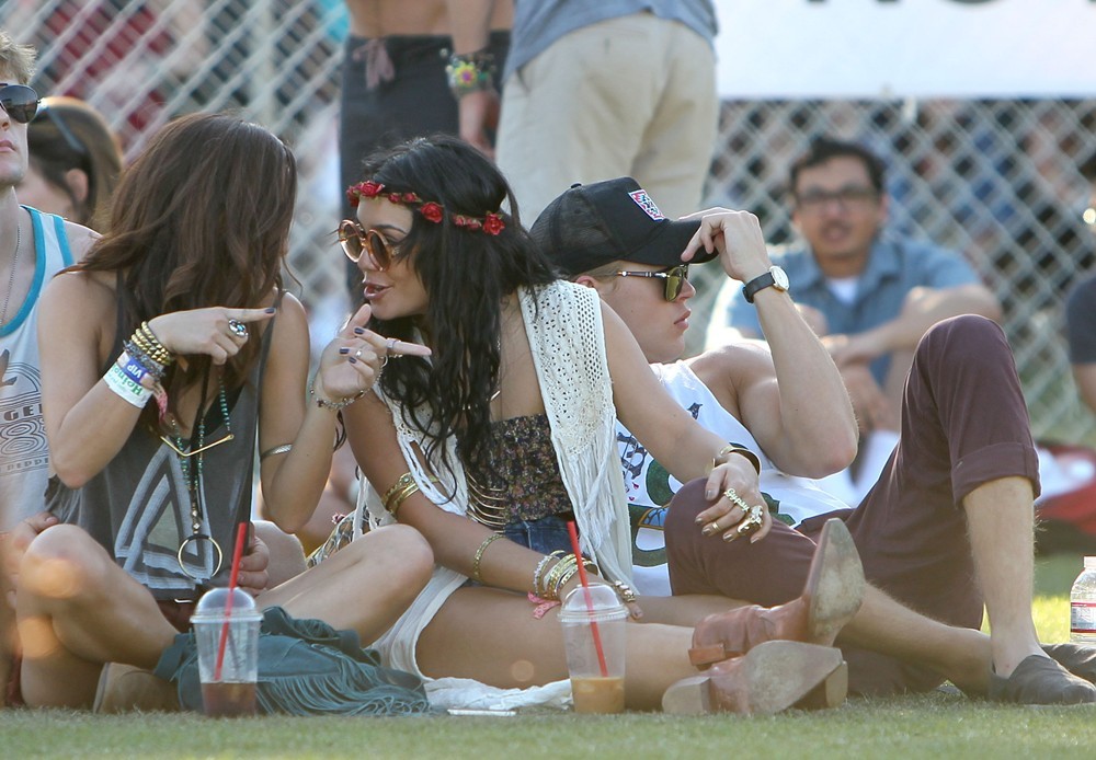 Vanessa Hudgens;Austin Butler;<br>Celebrities at The 2012 Coachella Valley Music and Arts Festival - Day 3