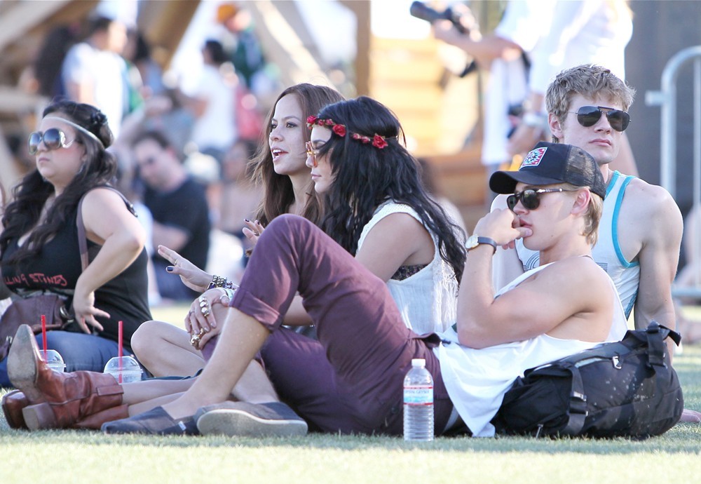 Vanessa Hudgens;Austin Butler;<br>Celebrities at The 2012 Coachella Valley Music and Arts Festival - Day 3