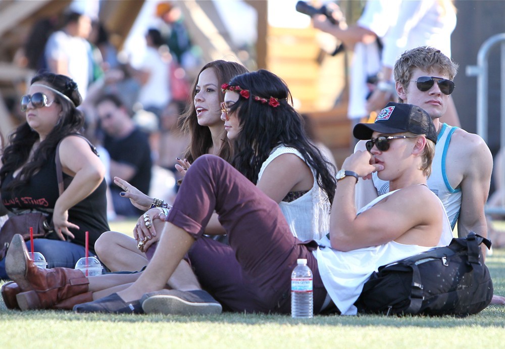 Vanessa Hudgens;Austin Butler;<br>Celebrities at The 2012 Coachella Valley Music and Arts Festival - Day 3