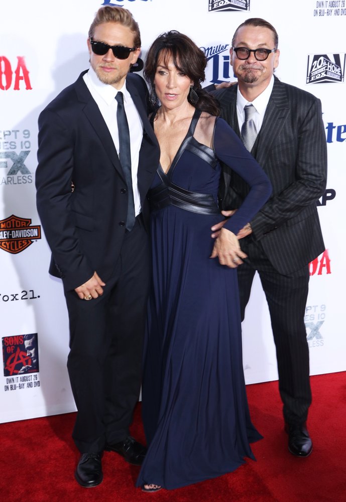 Charlie Hunnam;Katey Sagal;Kurt Sutter;<br>FX's Sons of Anarchy Premiere Season 7 - Arrivals