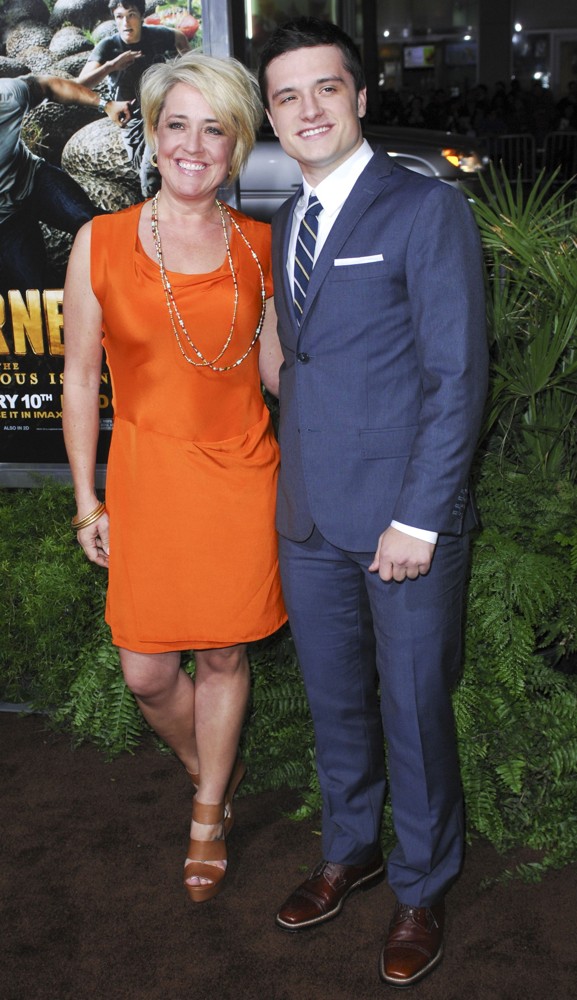 Michelle Hutcherson;Josh Hutcherson;<br>The Los Angeles Premiere of Journey 2: The Mysterious Island - Arrivals