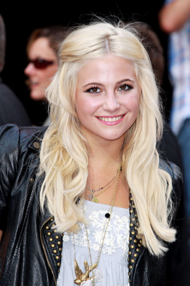 Pixie Lott;<br>The UK Premiere of Inception - Arrivals