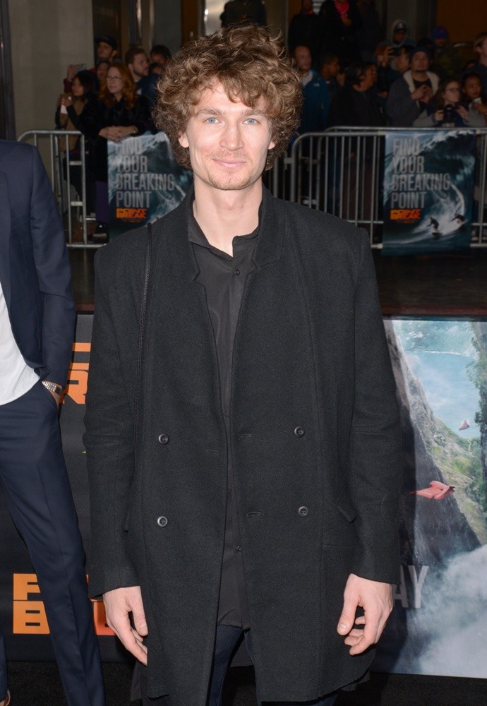 Iouri Podladtchikov;<br>The Los Angeles Premiere of Point Break - Arrivals