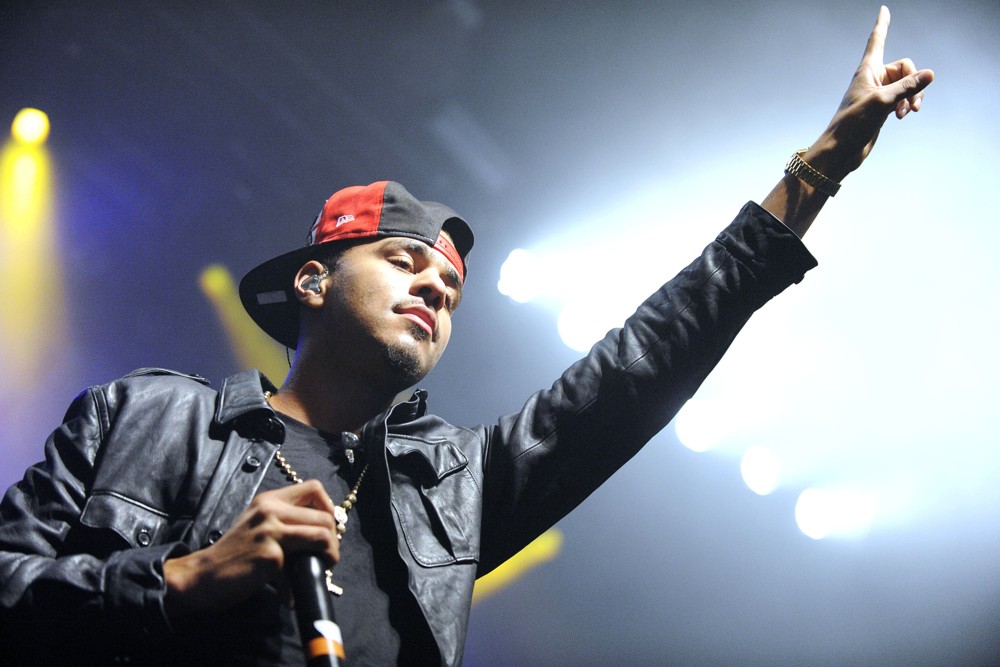 J. Cole;<br>J. Cole Performs Live in Supporting His Upcoming Album Cole World: The Sideline Story