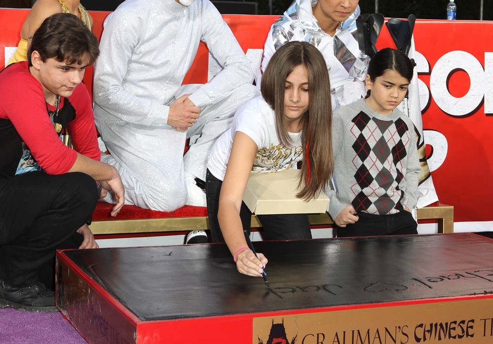 Prince Jackson;Paris Jackson;Prince Michael II;<br>Michael Jackson's Family and Children Immortalized Their Late Father in Cement