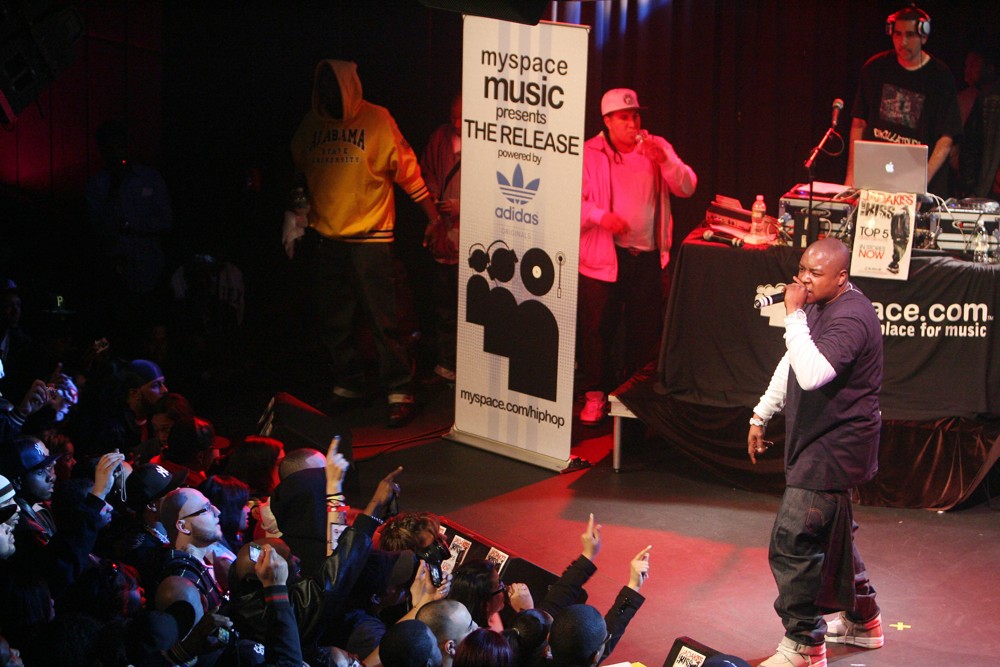 Jadakiss;<br>Jadakiss Launches His Album The Last Kiss with A Performance