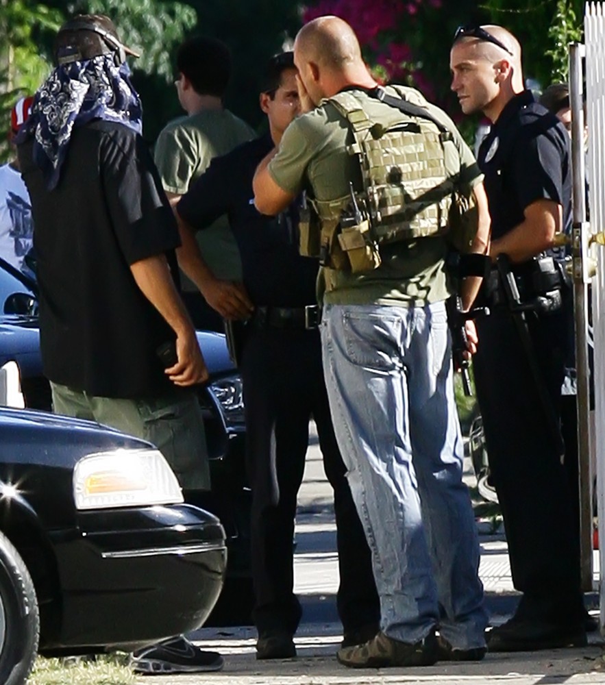 Jake Gyllenhaal Picture 74 On Location Of End Of Watch