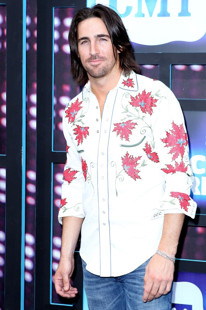 Jake Owen;<br>2010 CMT Music Awards Blue Carpet Arrivals