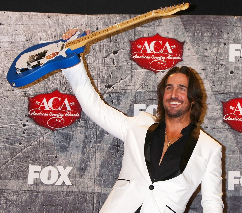 Jake Owen;<br>2012 American Country Awards - Press Room