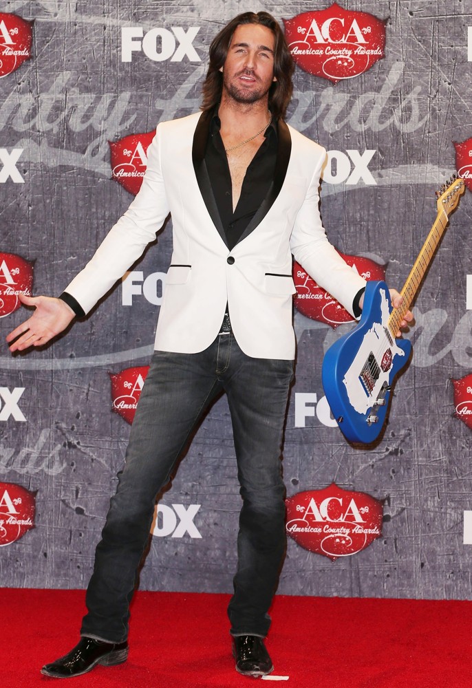 Jake Owen;<br>2012 American Country Awards - Press Room