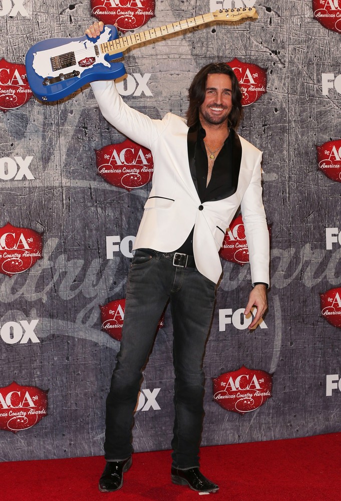 Jake Owen;<br>2012 American Country Awards - Press Room