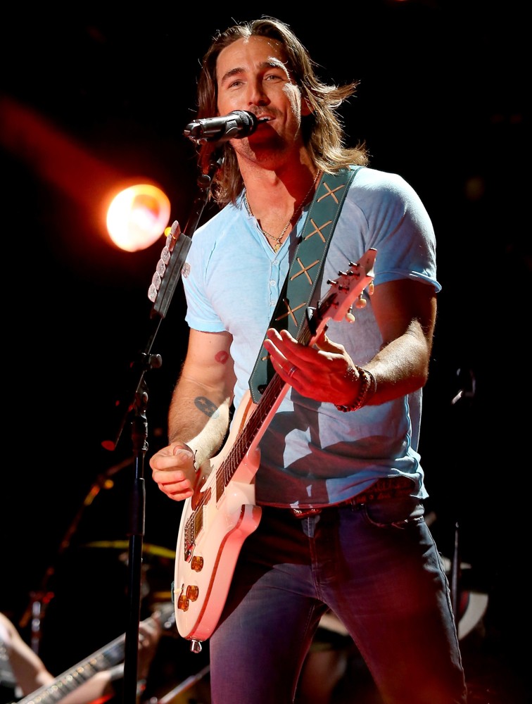 Jake Owen;<br>The 2013 CMA Music Festival - Day 4