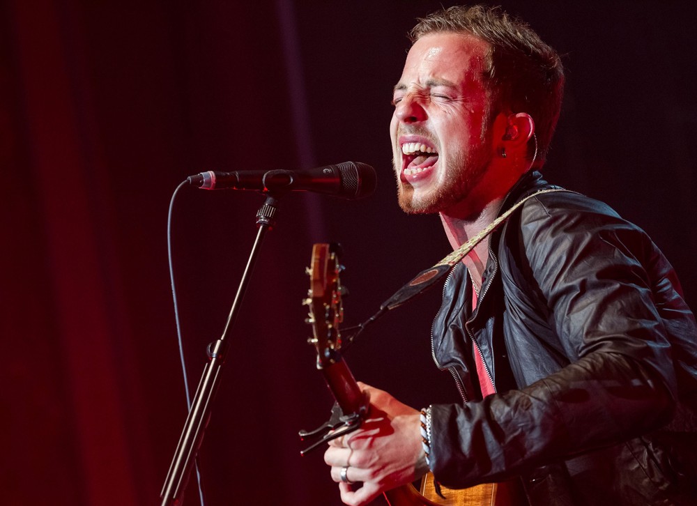 James Morrison;<br>James Morrison Performing Live