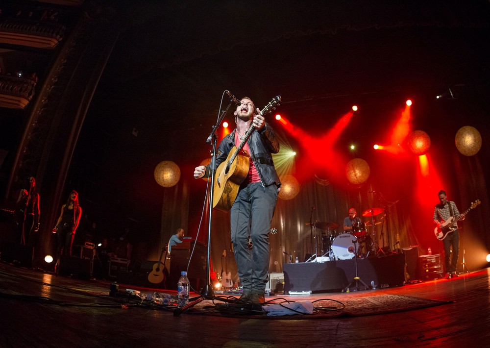 James Morrison;<br>James Morrison Performing Live