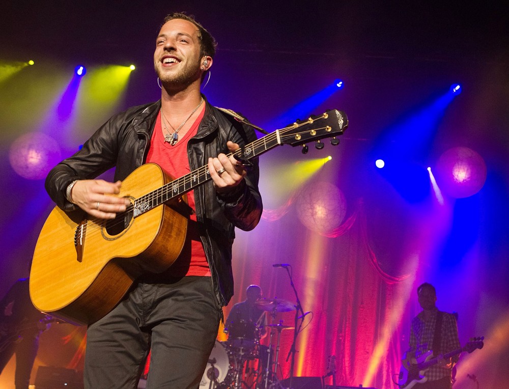 James Morrison;<br>James Morrison Performing Live