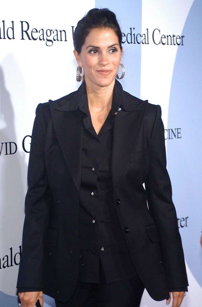 Jami Gertz;<br>The Millennium Ball 2006 - A Fund-Raising Event to Benefit The New Ronald Reagan UCLA Medical Center