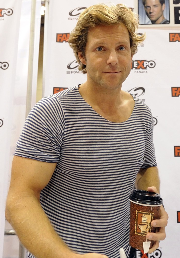 Jamie Bamber;<br>Fan Expo Canada