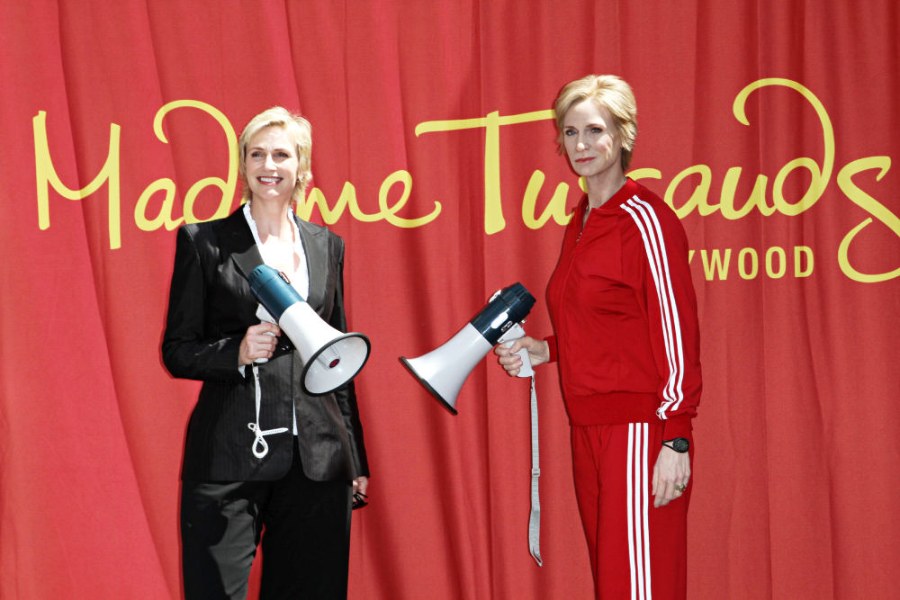 Pics: Jane Lynch Unveils Wax Figure at Madame Tussauds in ...