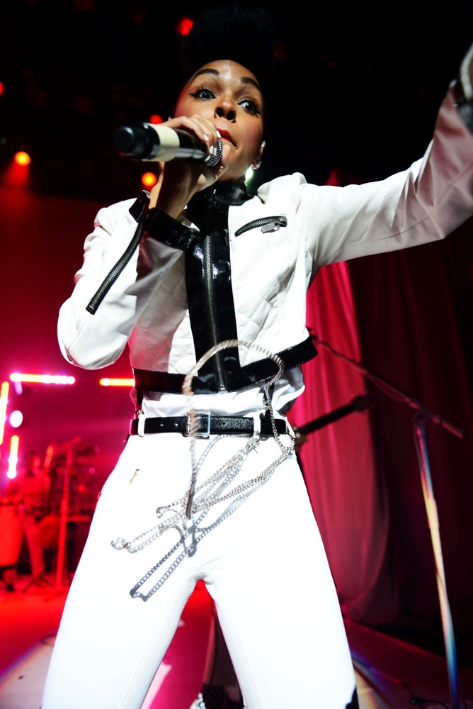 Janelle Monae Picture 87 - Janelle Monae Performs in The Electric Tour ...