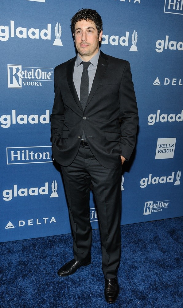 Jason Biggs Pictures, Latest News, Videos.