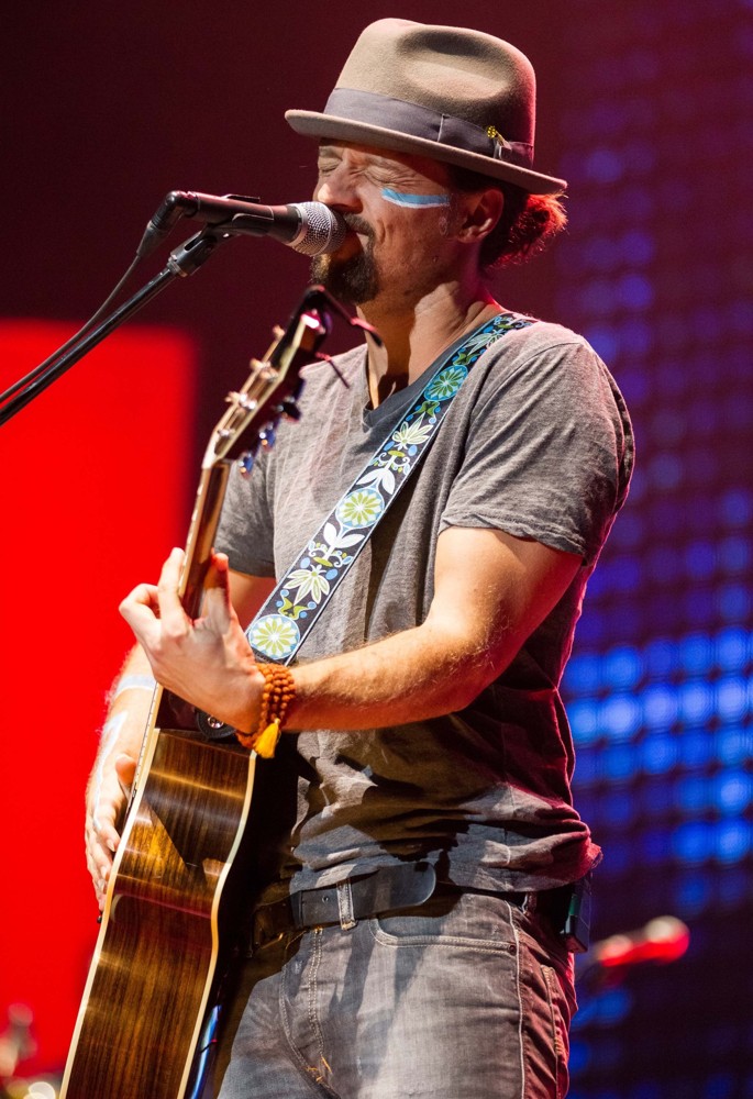 Jason Mraz;<br>Jason Mraz Performs Live