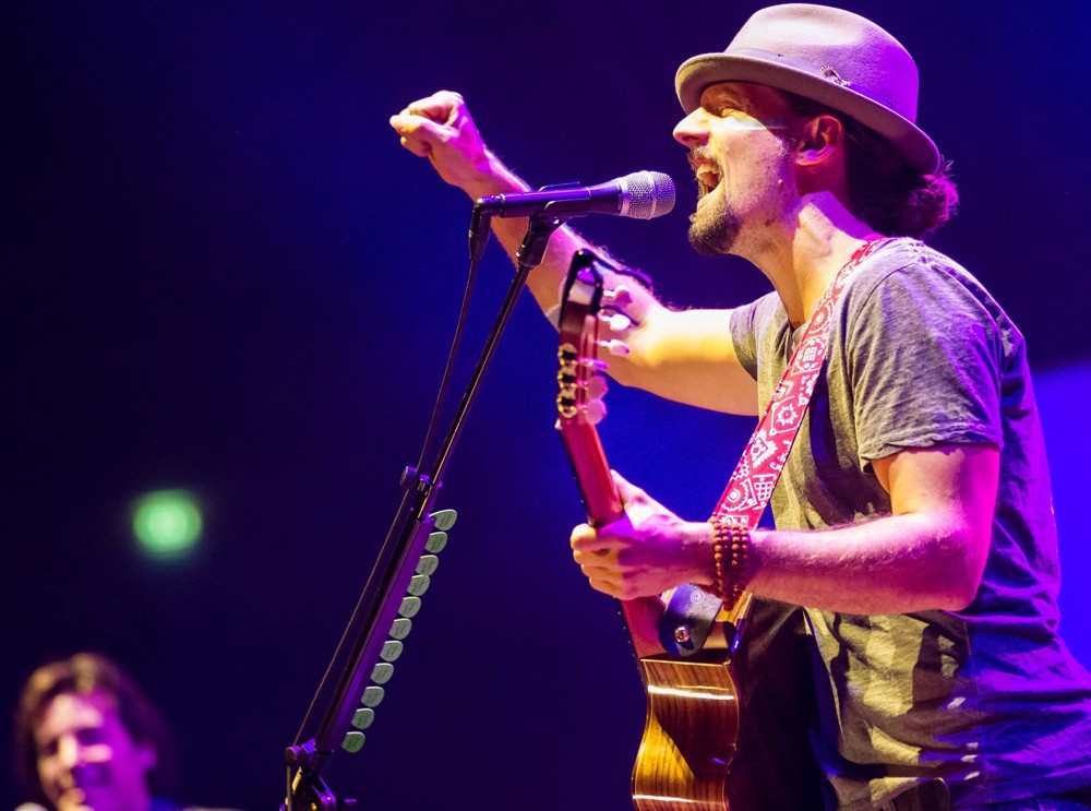 Jason Mraz;<br>Jason Mraz Performs Live