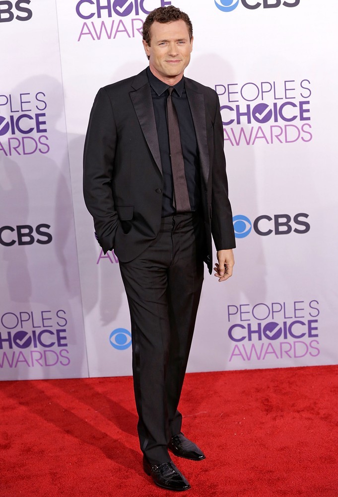 Jason O'Mara;<br>People's Choice Awards 2013 - Red Carpet Arrivals