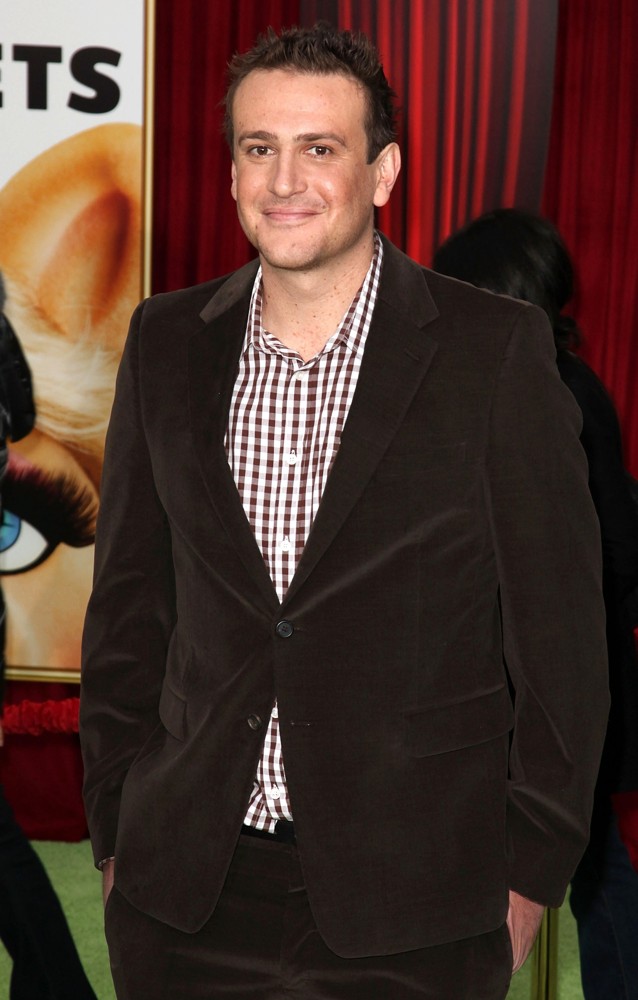 Jason Segel;<br>The Premiere of Walt Disney Pictures' The Muppets - Arrivals