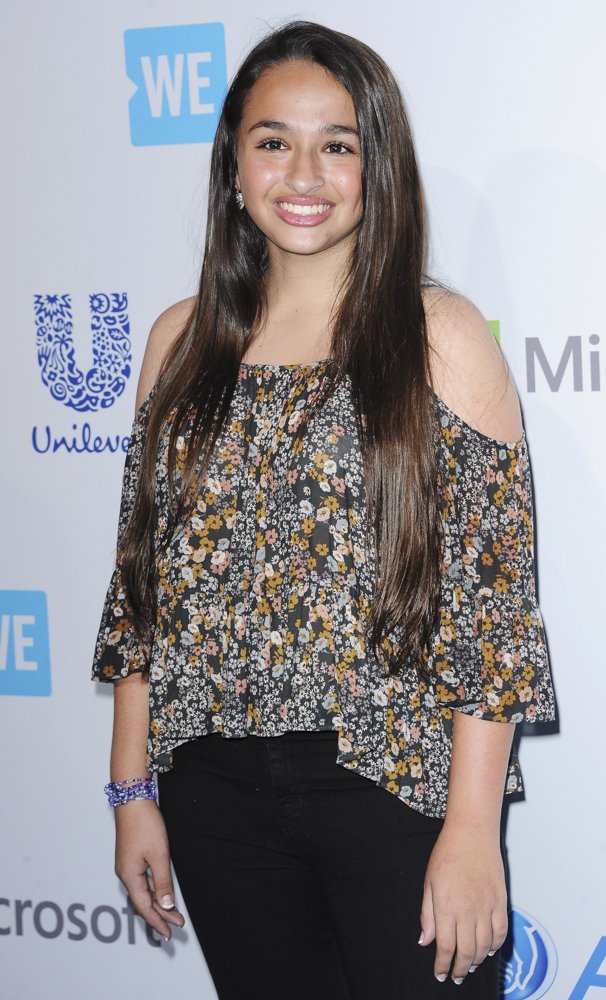 Jazz Jennings<br>We Day California 2016 - Arrivals