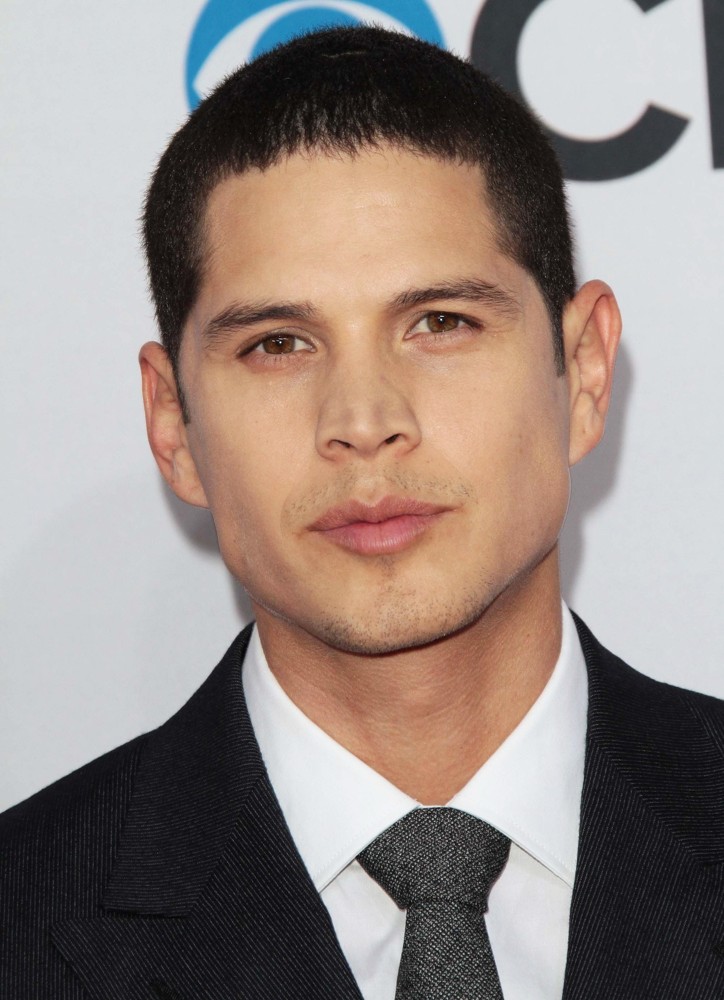 JD Pardo;<br>People's Choice Awards 2013 - Red Carpet Arrivals