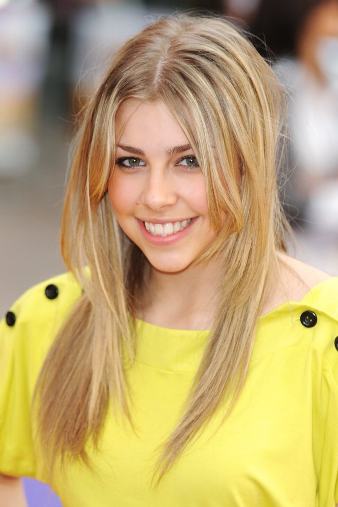 Jemma McKenzie-Brown;<br>UK Film Premiere of Hannah Montana - Arrivals