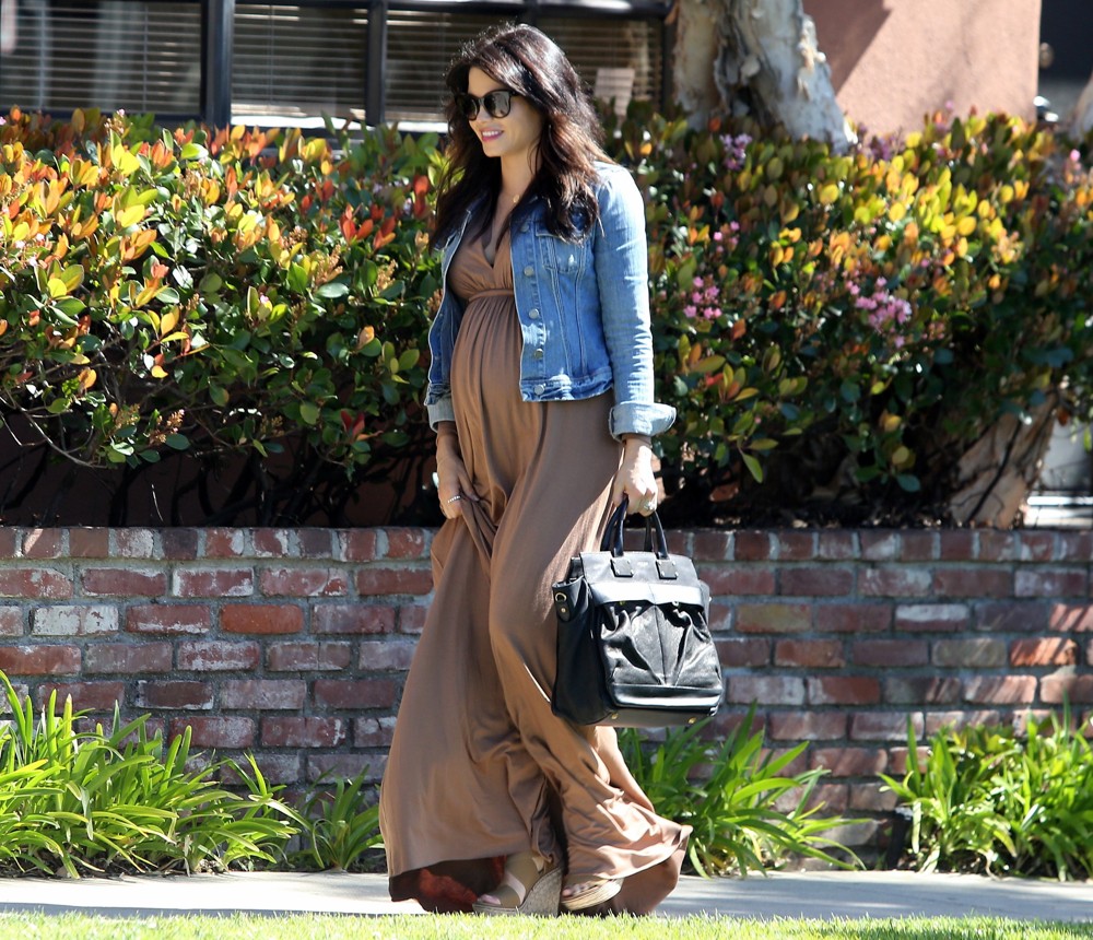 Jenna Dewan Is Seen Leaving Her Doctor's Office