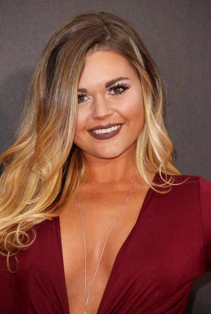 Jenna Thomason;<br>2016 MTV Movie Awards - Arrivals