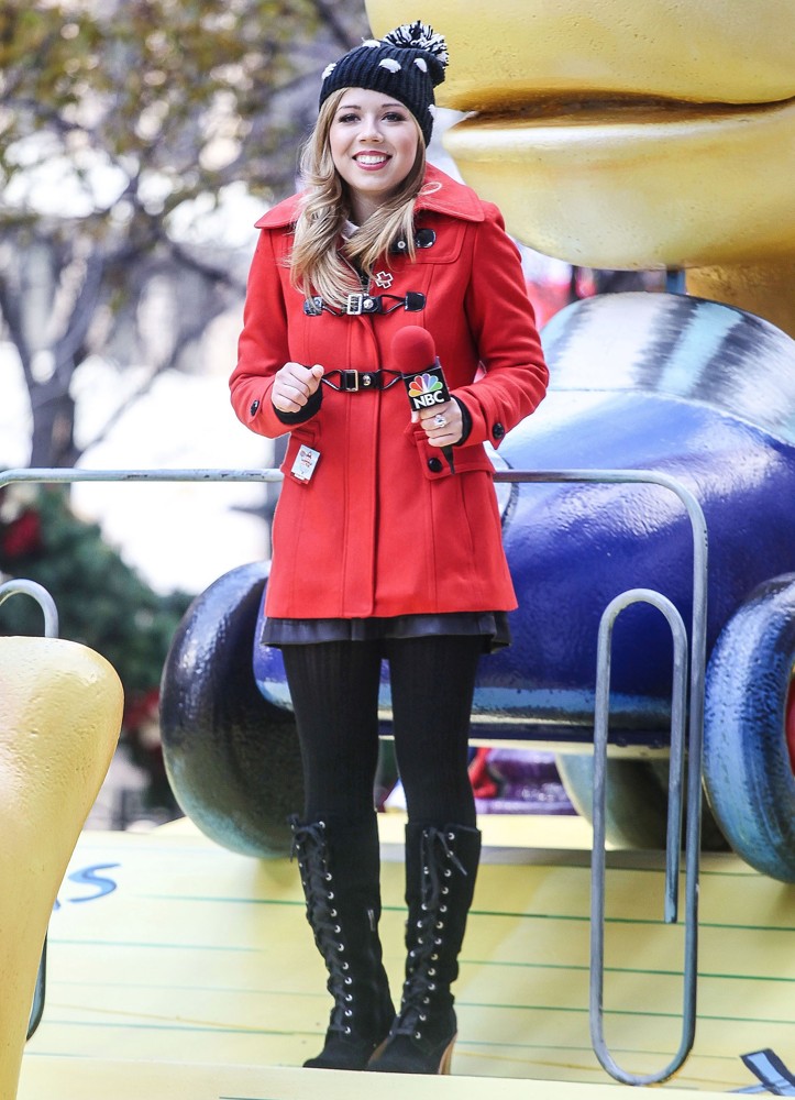 Jennette McCurdy;<br>86th Annual Macy's Thanksgiving Day Parade