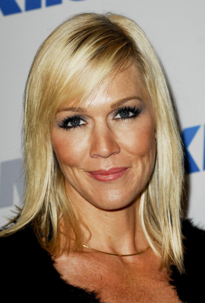 Jennie Garth Picture 98 - Kiis Fm'S Jingle Ball 2012 - Arrivals