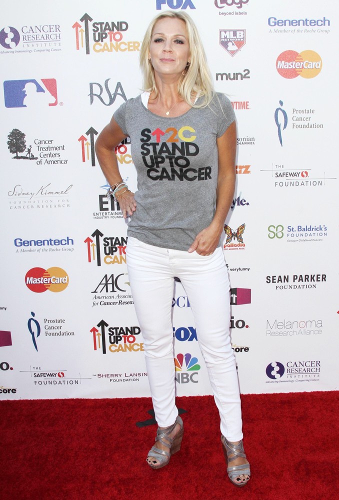 Jennie Garth;<br>Stand Up To Cancer 2012 - Arrivals