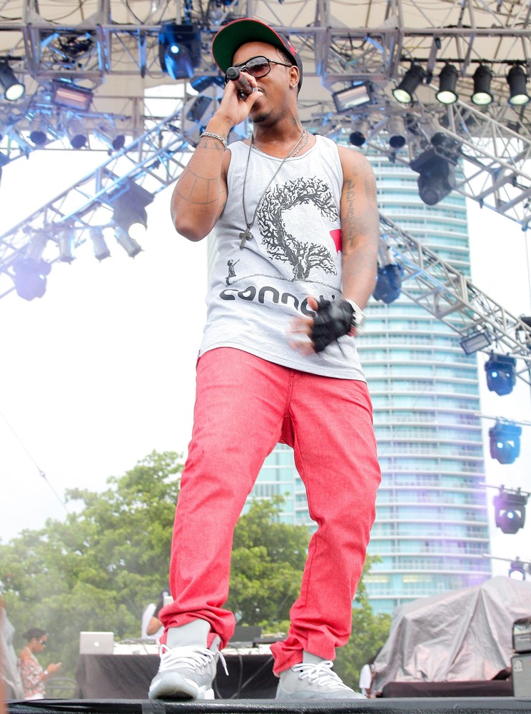 Jeremih;<br>Jeremih Performs During SpringFest-Best of The Best Miami 2011
