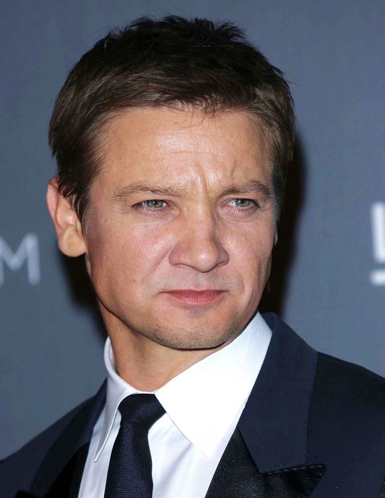 all about jeremy renner