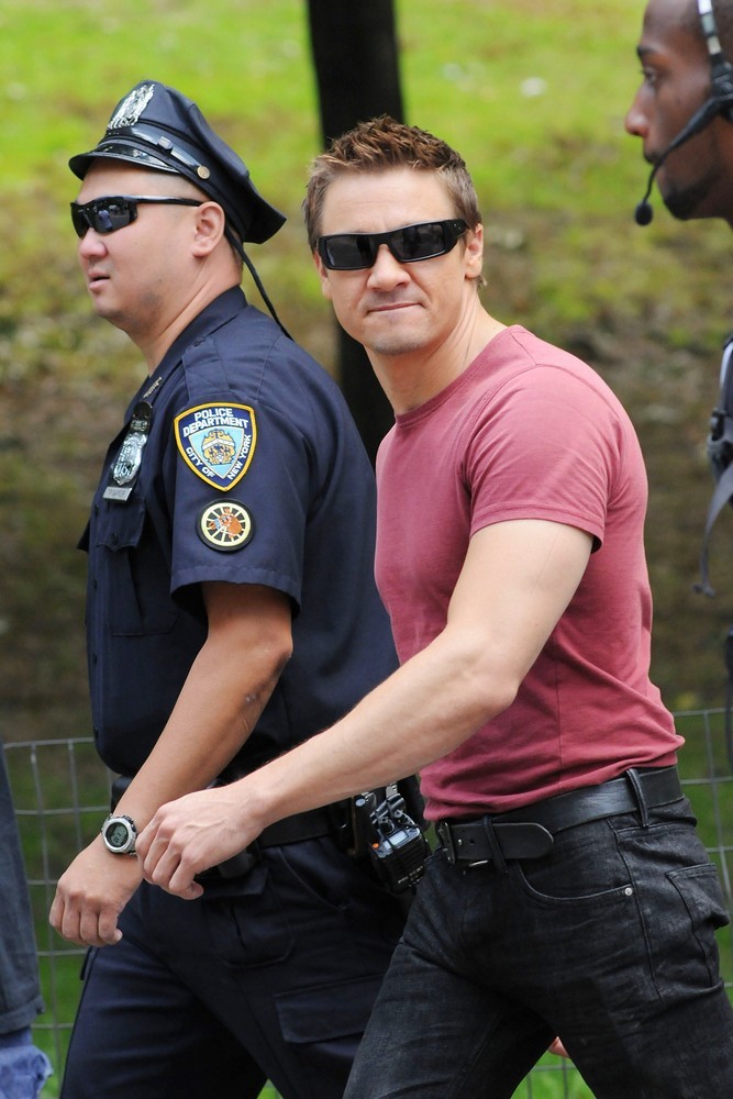 Jeremy Renner;<br>Actors on The Set of The Avengers Shooting on Location in Manhattan