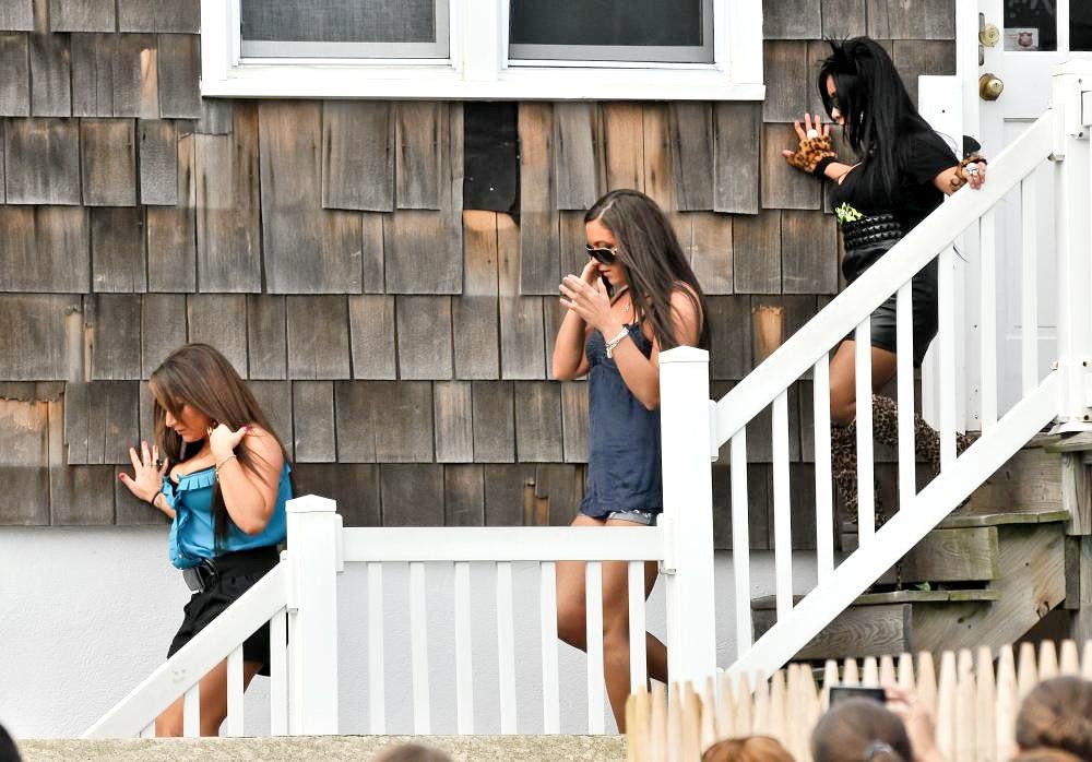 Deena Nicole;Sammi Giancola;Snooki;<br>The Cast of Jersey Shore Returns to Seaside Heights After Filming in Florence, Italy